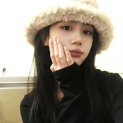 桃花含露又春风